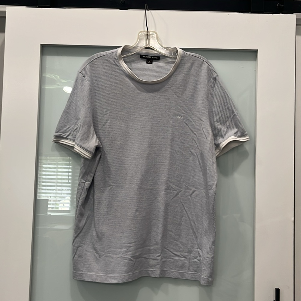Michael Kors Soft Light Blue Textured T Shirt, Size Medium